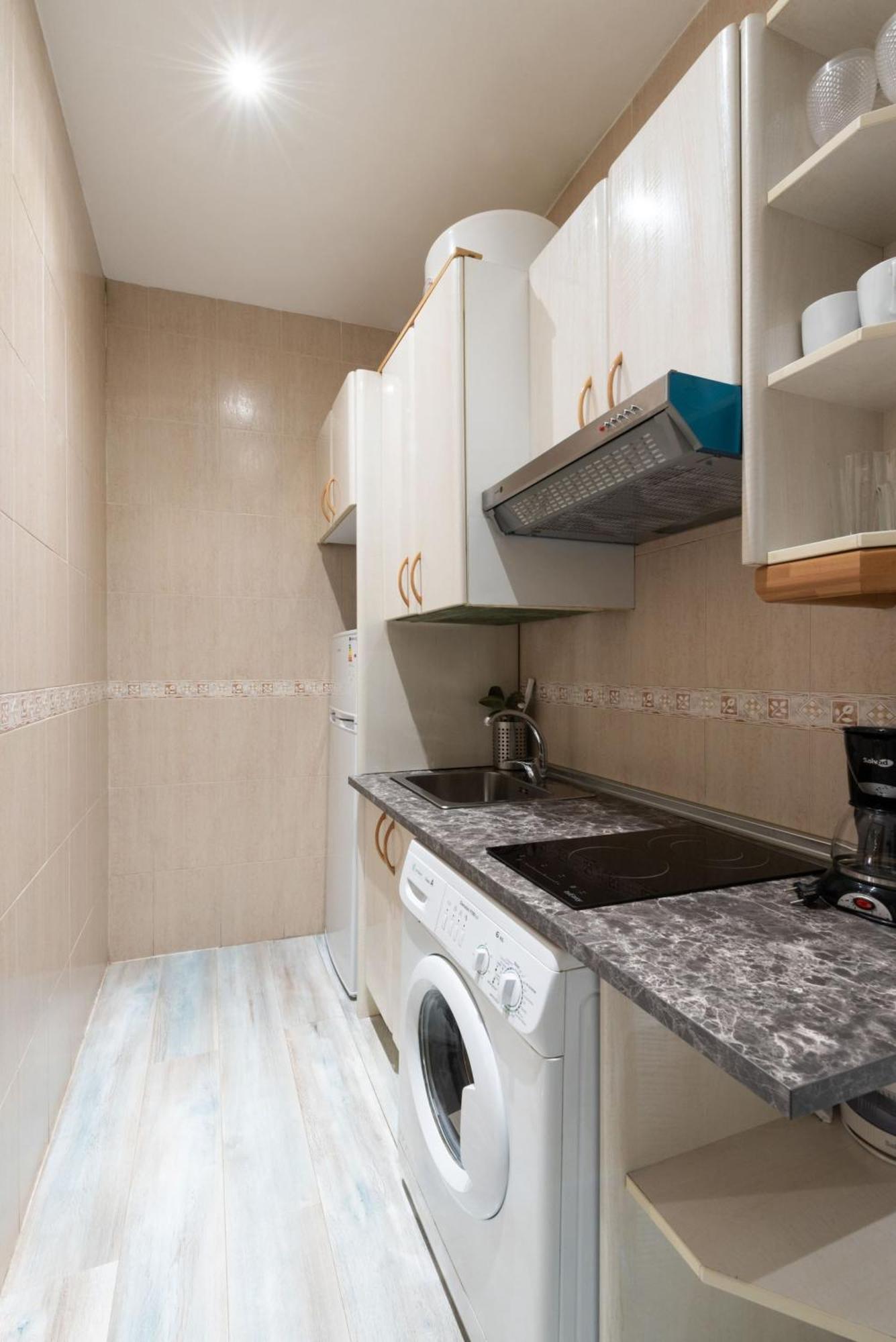 Apartamentos Day Madrid Luna Centro Gran Via Sol Malasana Bagian luar foto