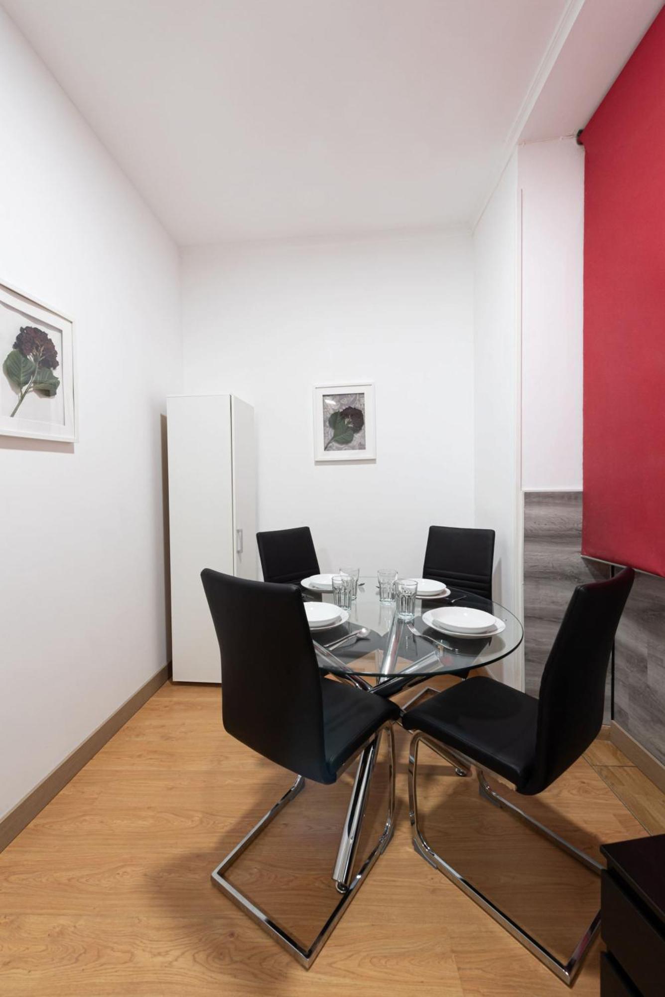 Apartamentos Day Madrid Luna Centro Gran Via Sol Malasana Bagian luar foto