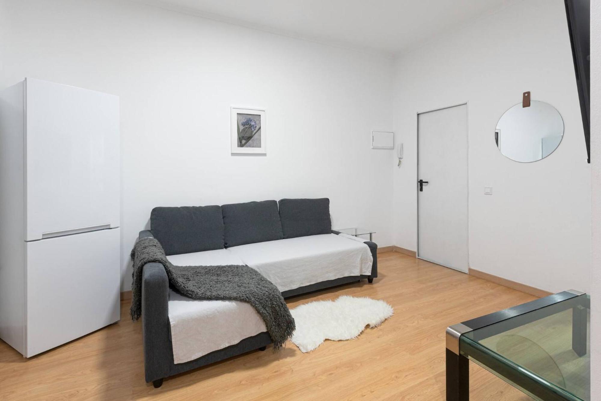 Apartamentos Day Madrid Luna Centro Gran Via Sol Malasana Bagian luar foto