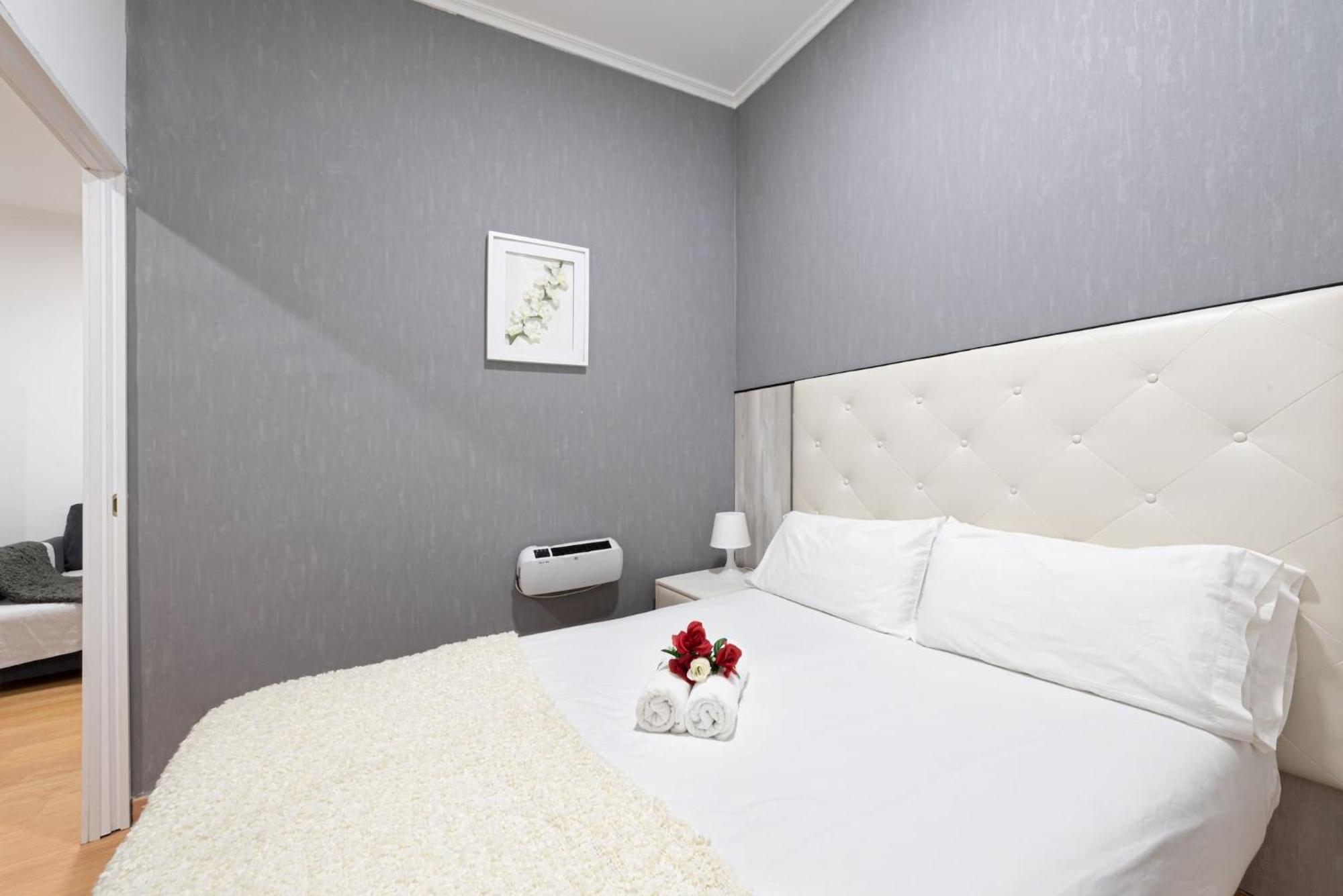 Apartamentos Day Madrid Luna Centro Gran Via Sol Malasana Bagian luar foto