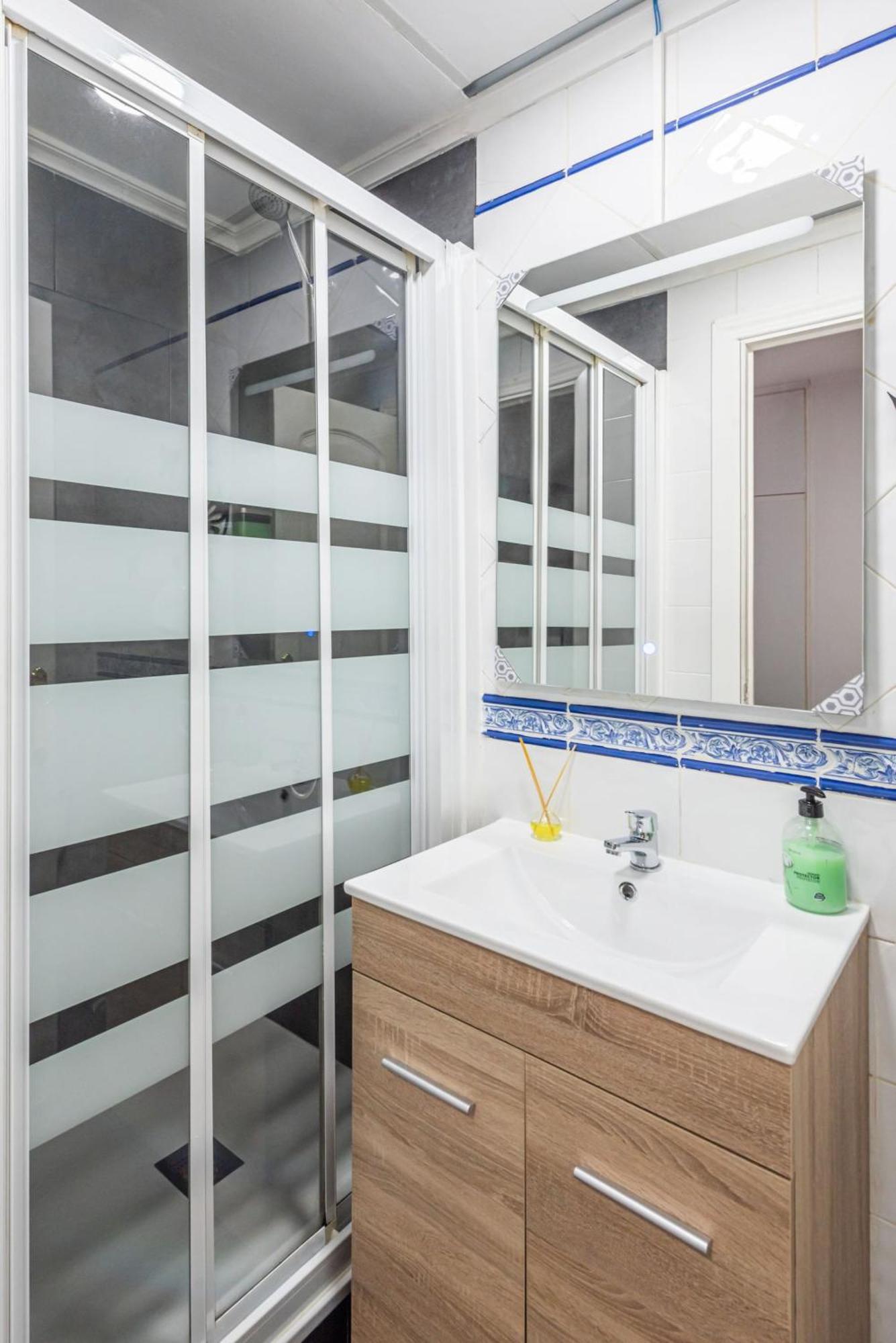 Apartamentos Day Madrid Luna Centro Gran Via Sol Malasana Bagian luar foto