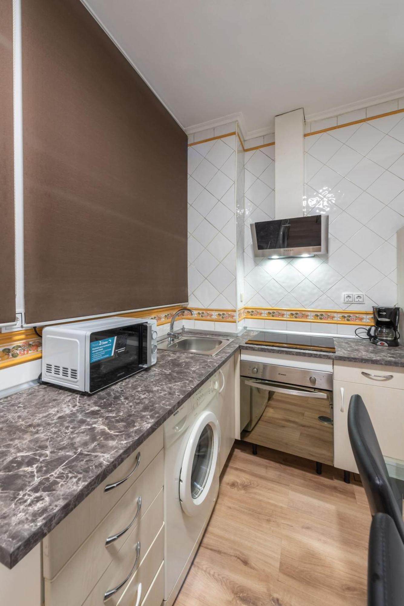 Apartamentos Day Madrid Luna Centro Gran Via Sol Malasana Bagian luar foto