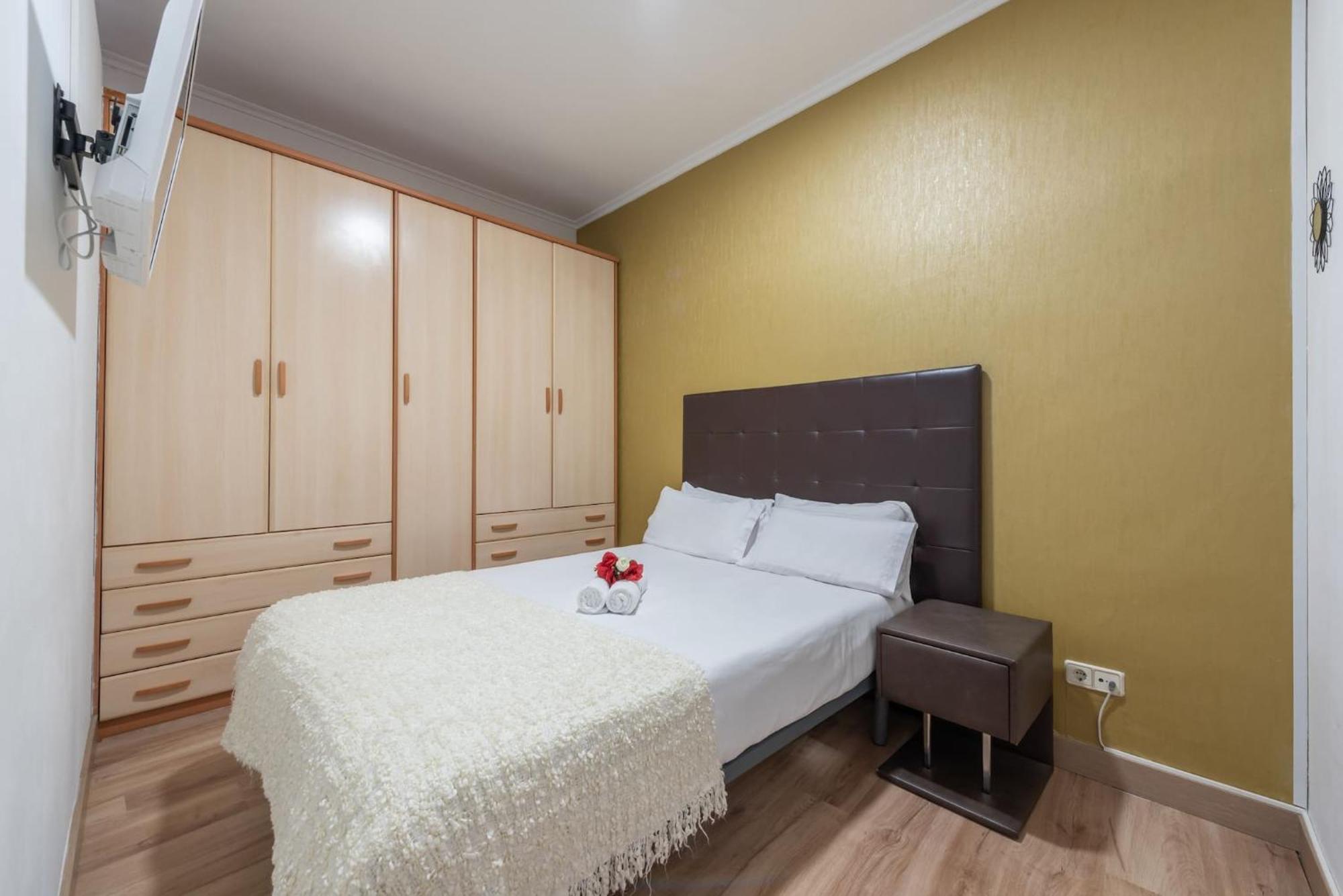 Apartamentos Day Madrid Luna Centro Gran Via Sol Malasana Bagian luar foto