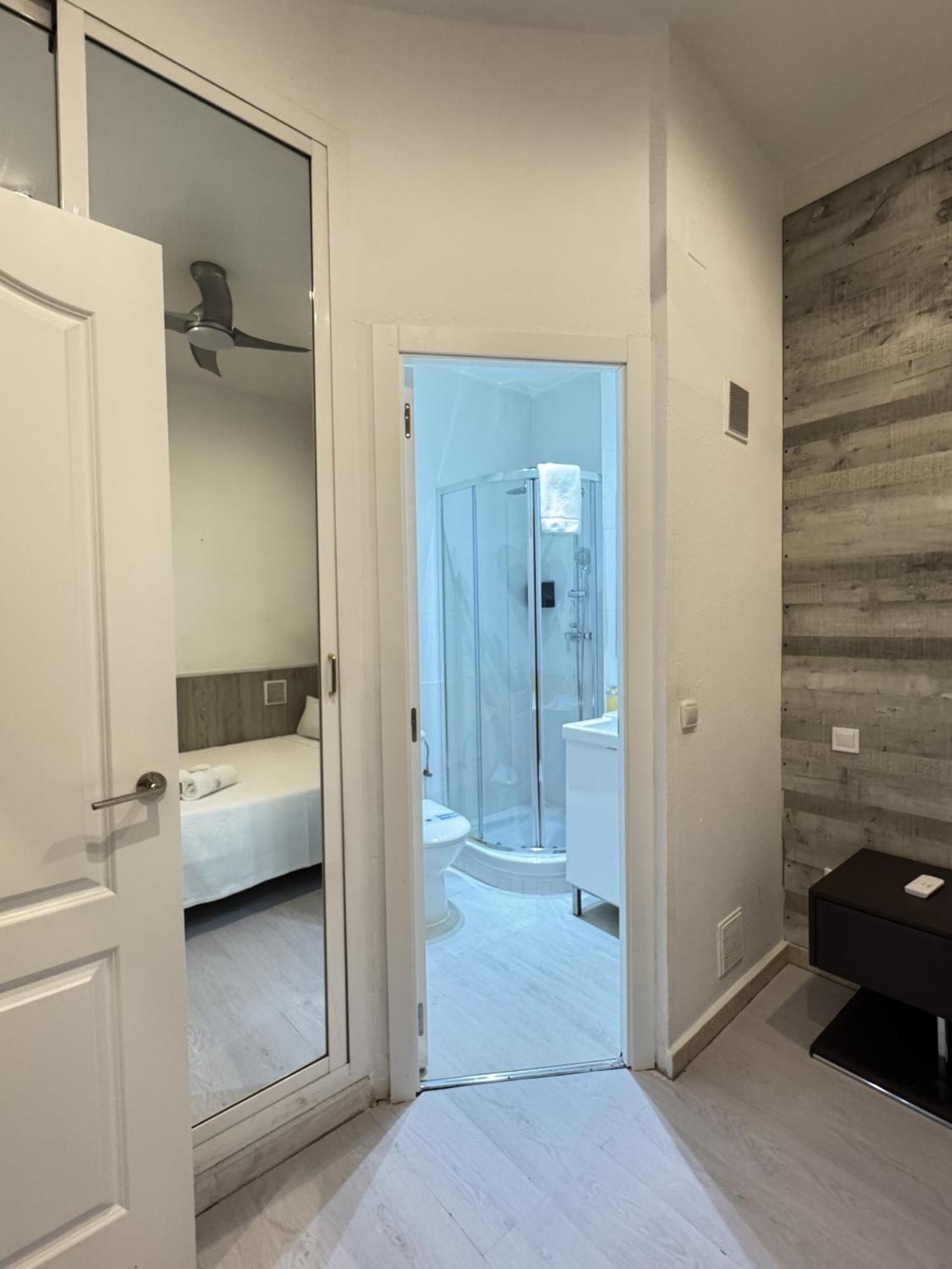 Apartamentos Day Madrid Luna Centro Gran Via Sol Malasana Bagian luar foto