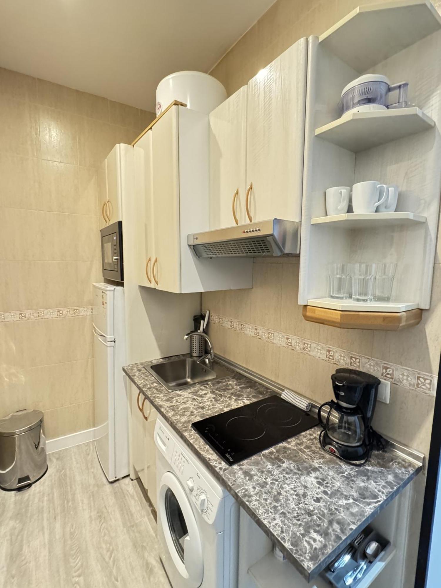 Apartamentos Day Madrid Luna Centro Gran Via Sol Malasana Bagian luar foto